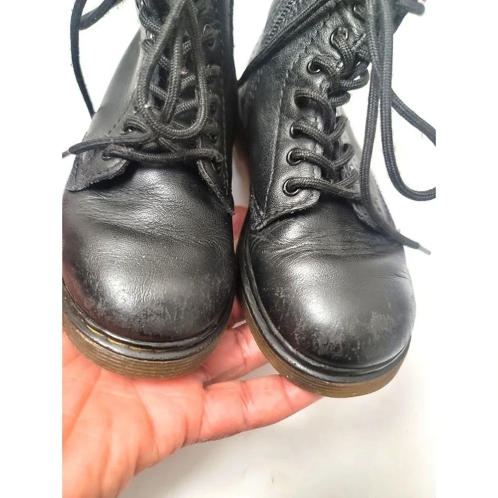 Dr. Martens AirWair Black Leather Kids 11 Ankle Boots Laces Chukky